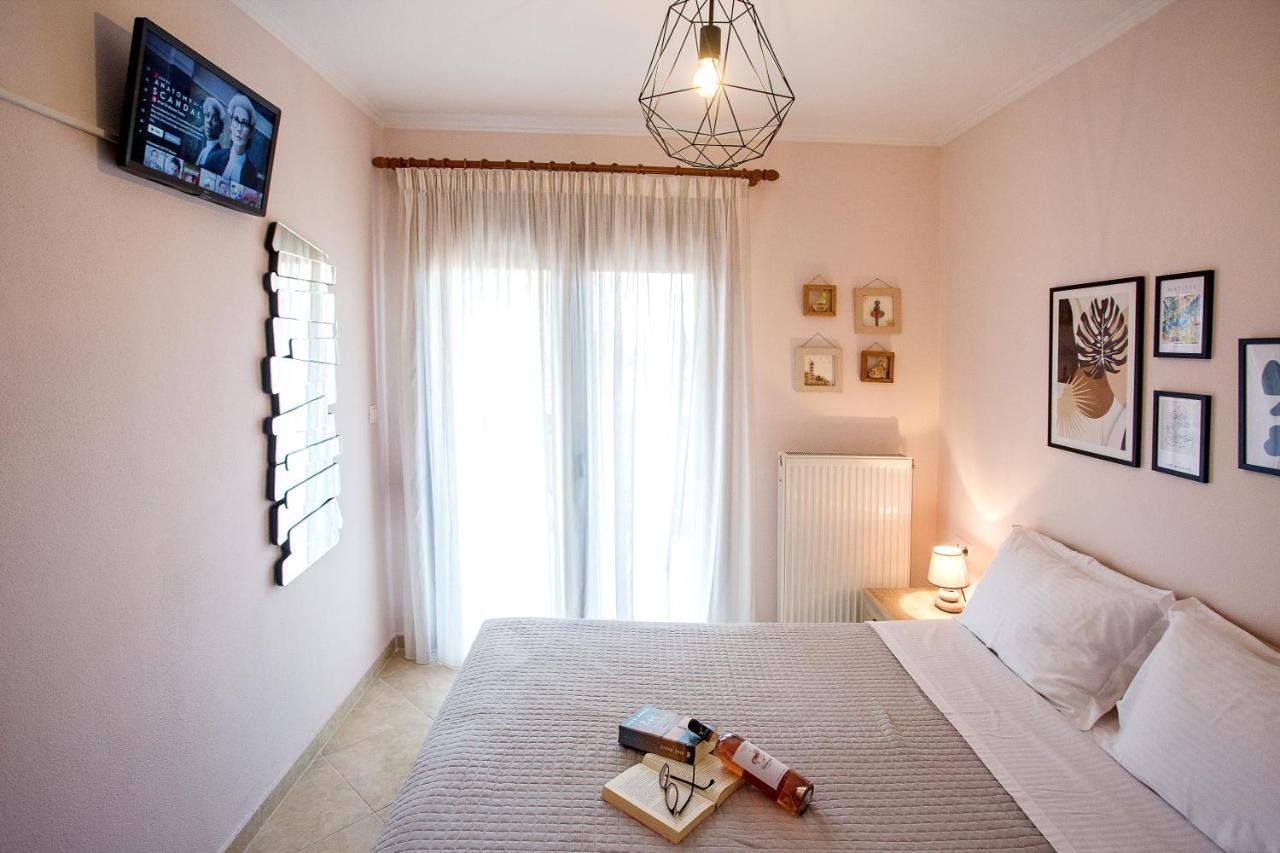 Konstantina & Evgenia Deluxe Apartment Néa Péramos Exteriér fotografie
