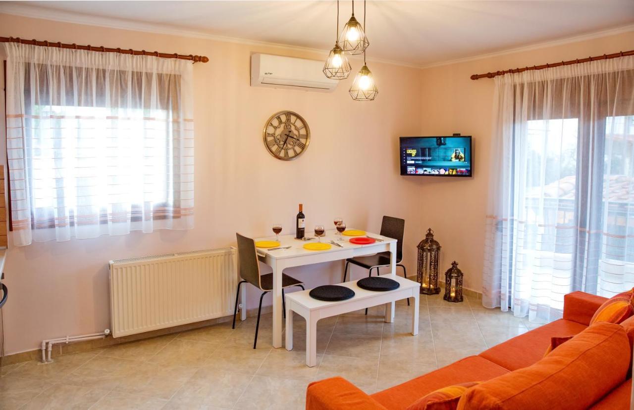 Konstantina & Evgenia Deluxe Apartment Néa Péramos Exteriér fotografie