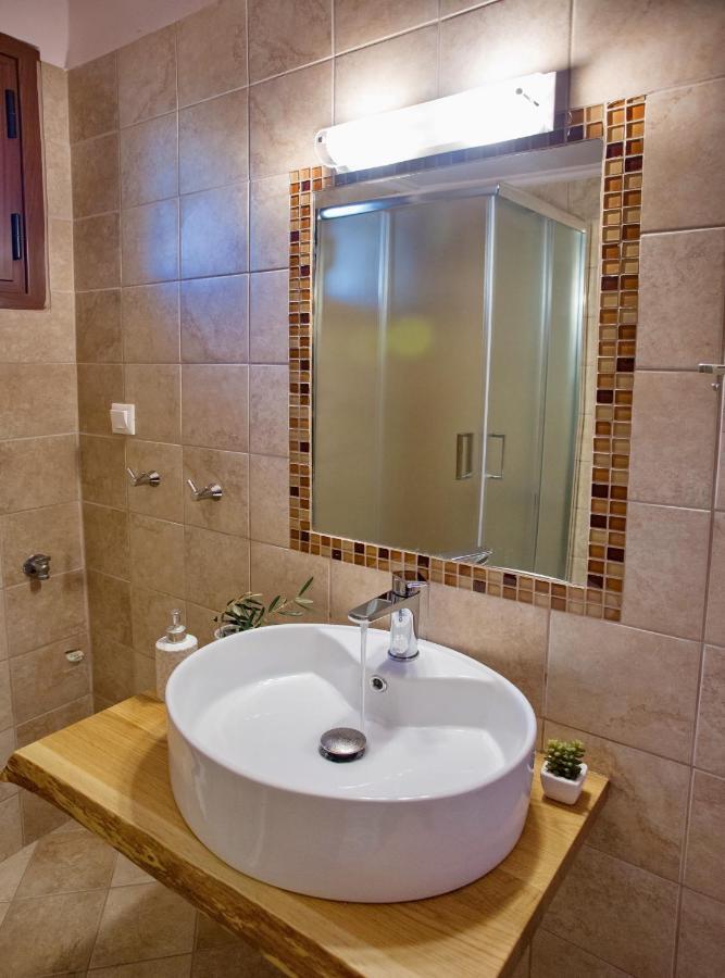 Konstantina & Evgenia Deluxe Apartment Néa Péramos Exteriér fotografie