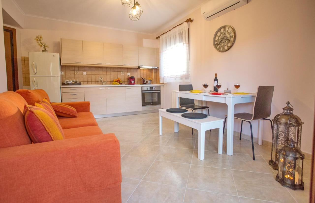Konstantina & Evgenia Deluxe Apartment Néa Péramos Exteriér fotografie